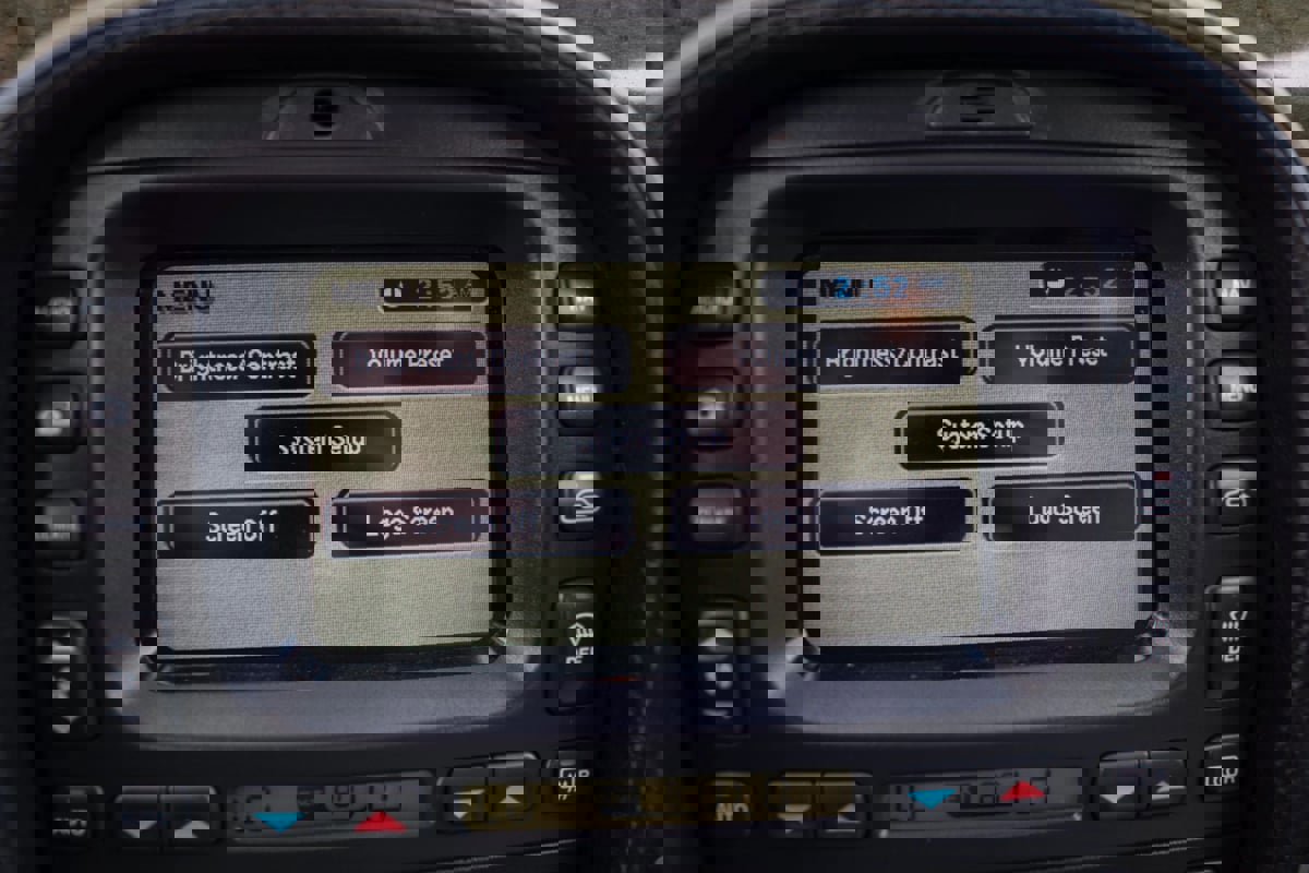 Used 2003 Jaguar S-TYPE R image 33