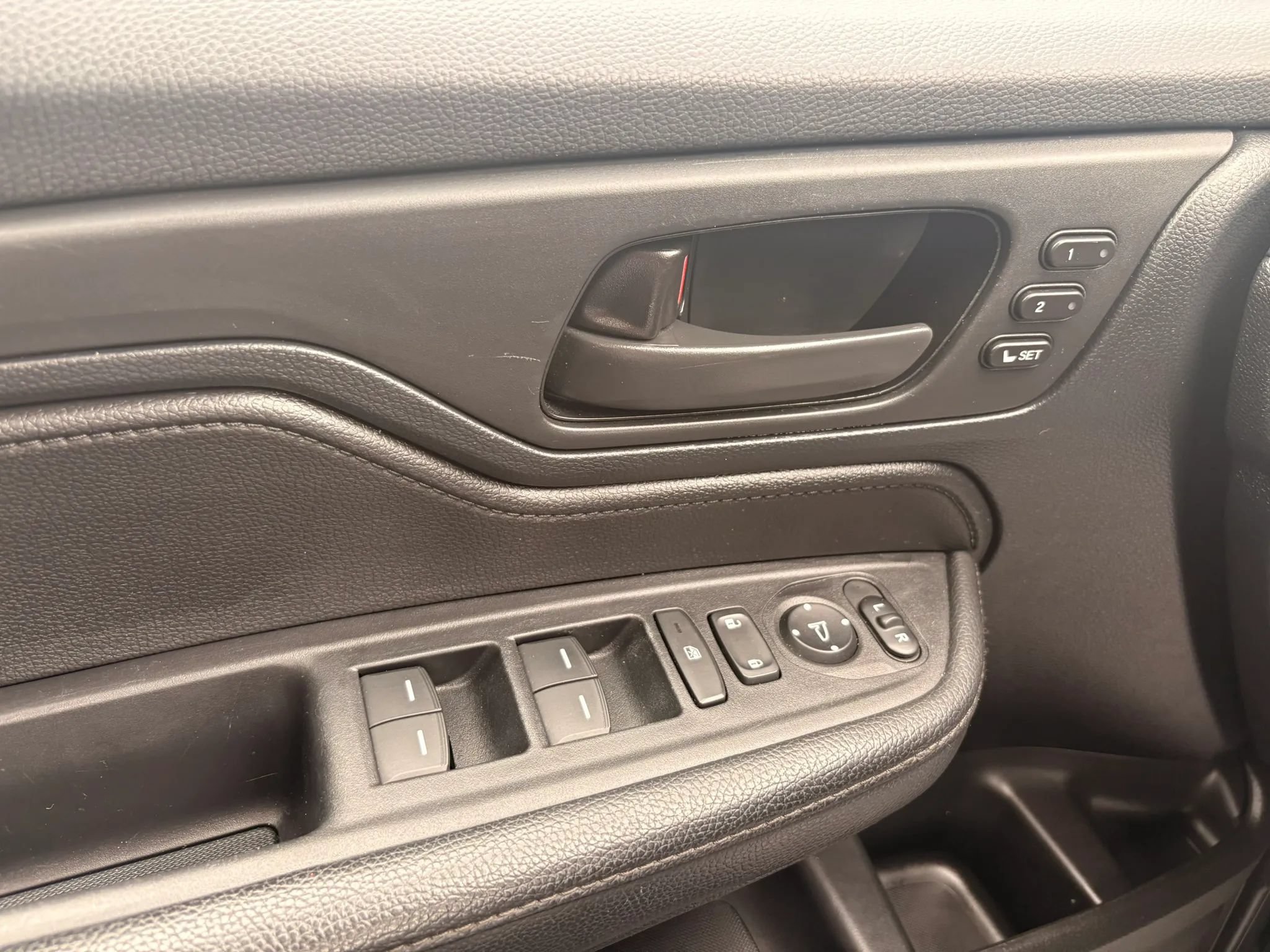 Used 2024 Honda Odyssey EX-L image 22