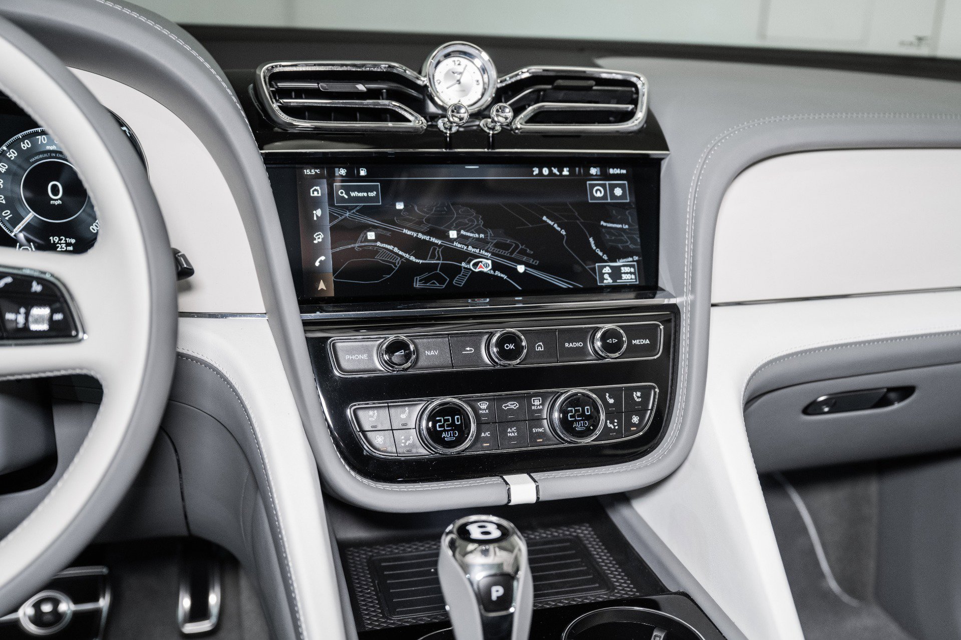New 2025 Bentley Bentayga Extended Wheelbase image 40
