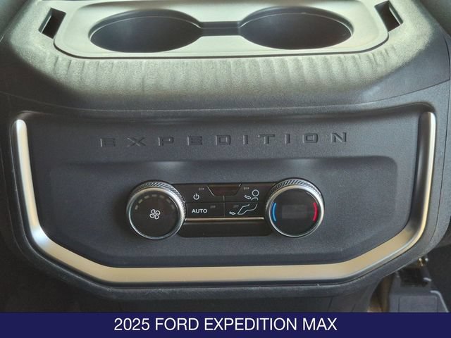 Used 2025 Ford Expedition Max Active AWD/4WD image 16