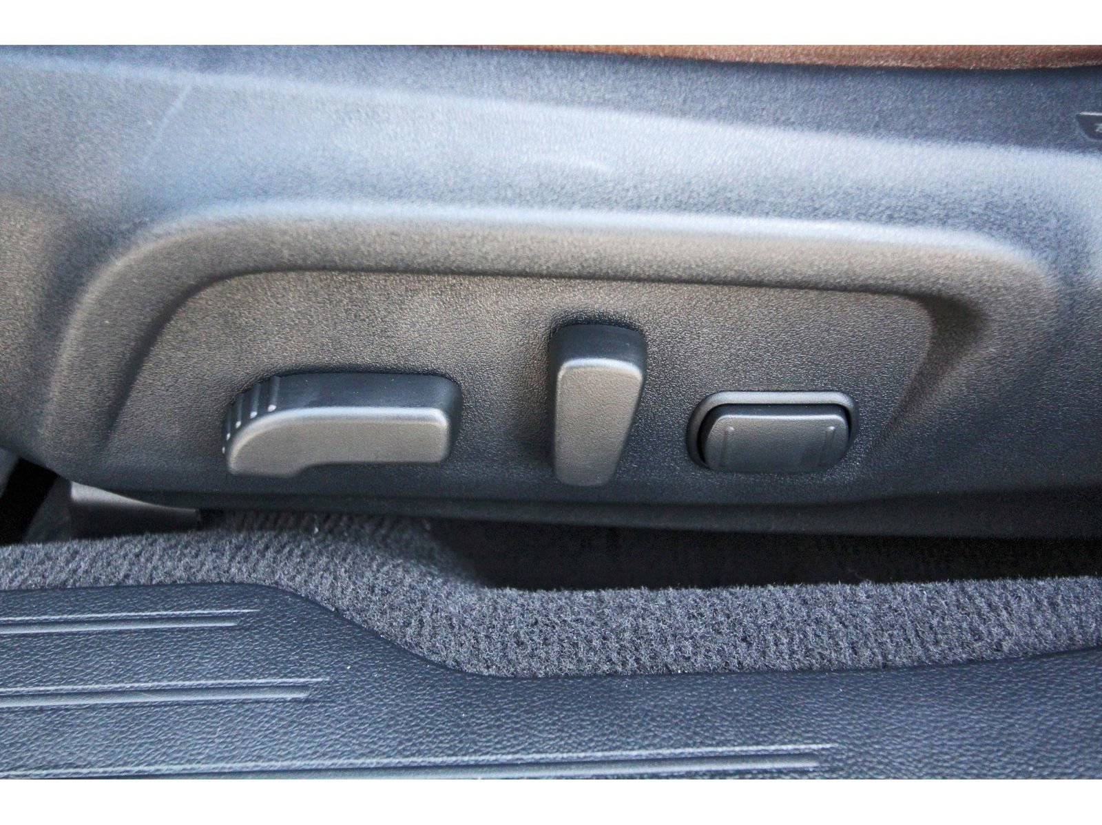 Used 2018 Subaru Outback 2.5i Touring image 26