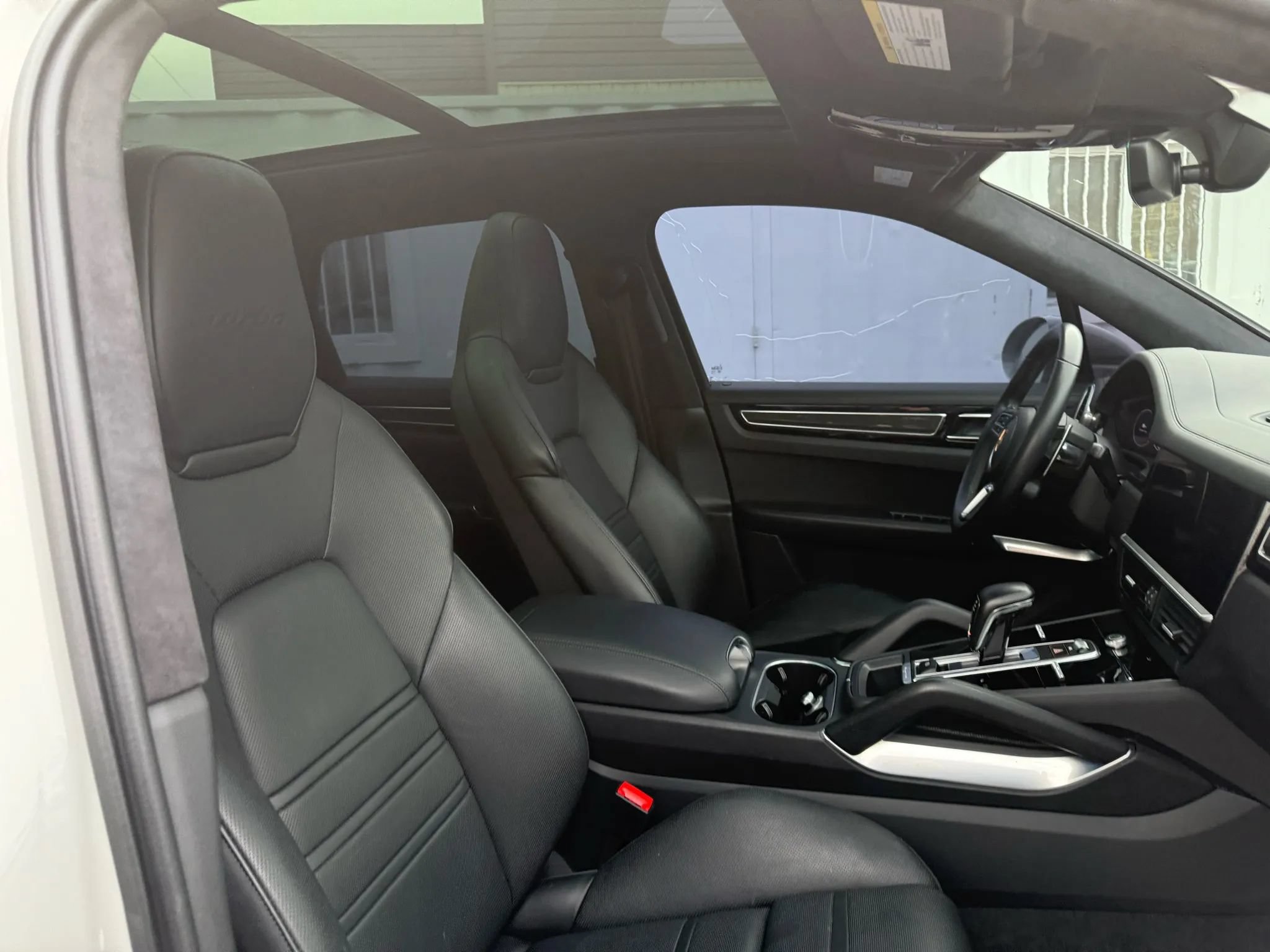 Used 2023 Porsche Cayenne Turbo w/ Premium Package Plus AWD/4WD image 31