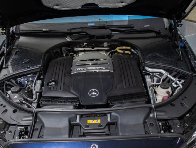 New 2027 Mercedes-Benz S 580 4MATIC Sedan image 5