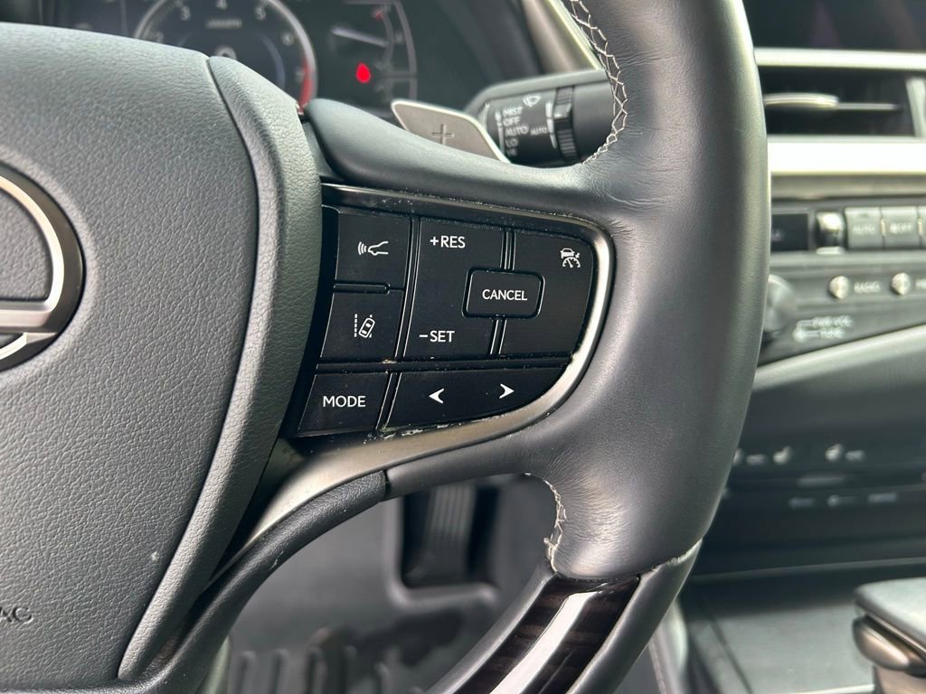 Used 2019 Lexus ES 350 350 w/ Premium Package image 13