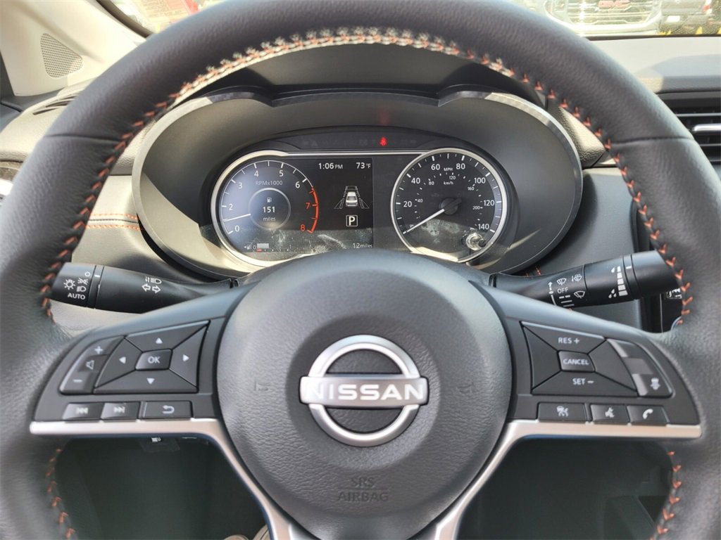 New 2025 Nissan Versa SR w/ Trunk Package image 21