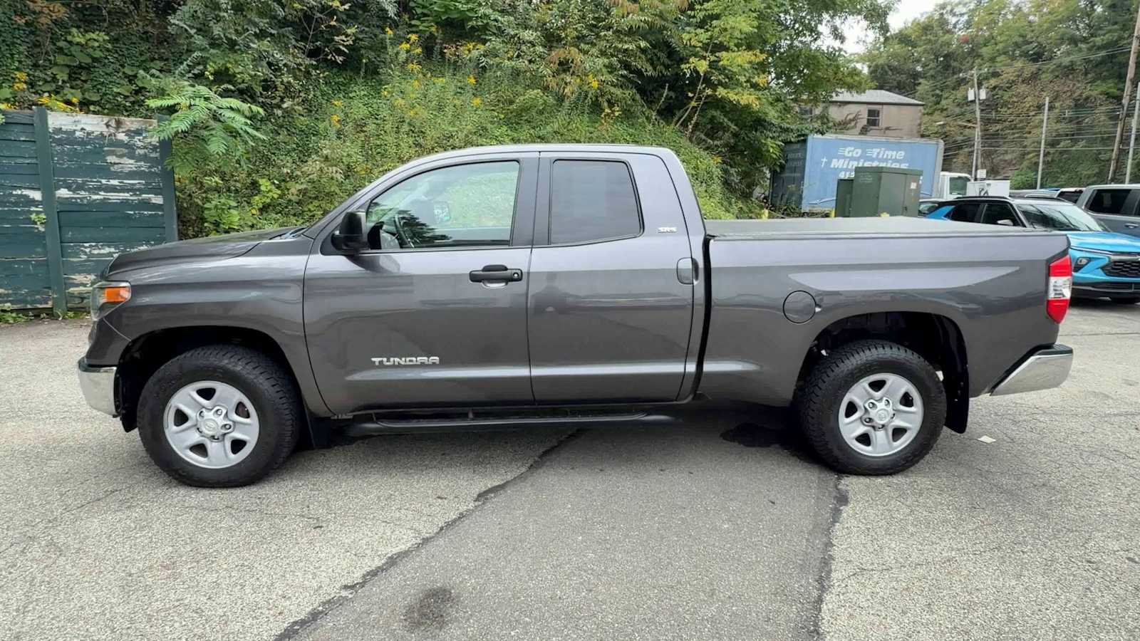 Used 2019 Toyota Tundra SR5 AWD/4WD image 5