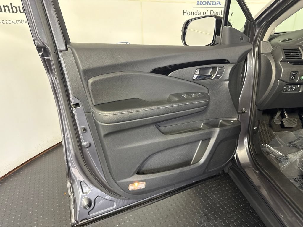 Certified 2018 Honda Ridgeline RTL-E image 14