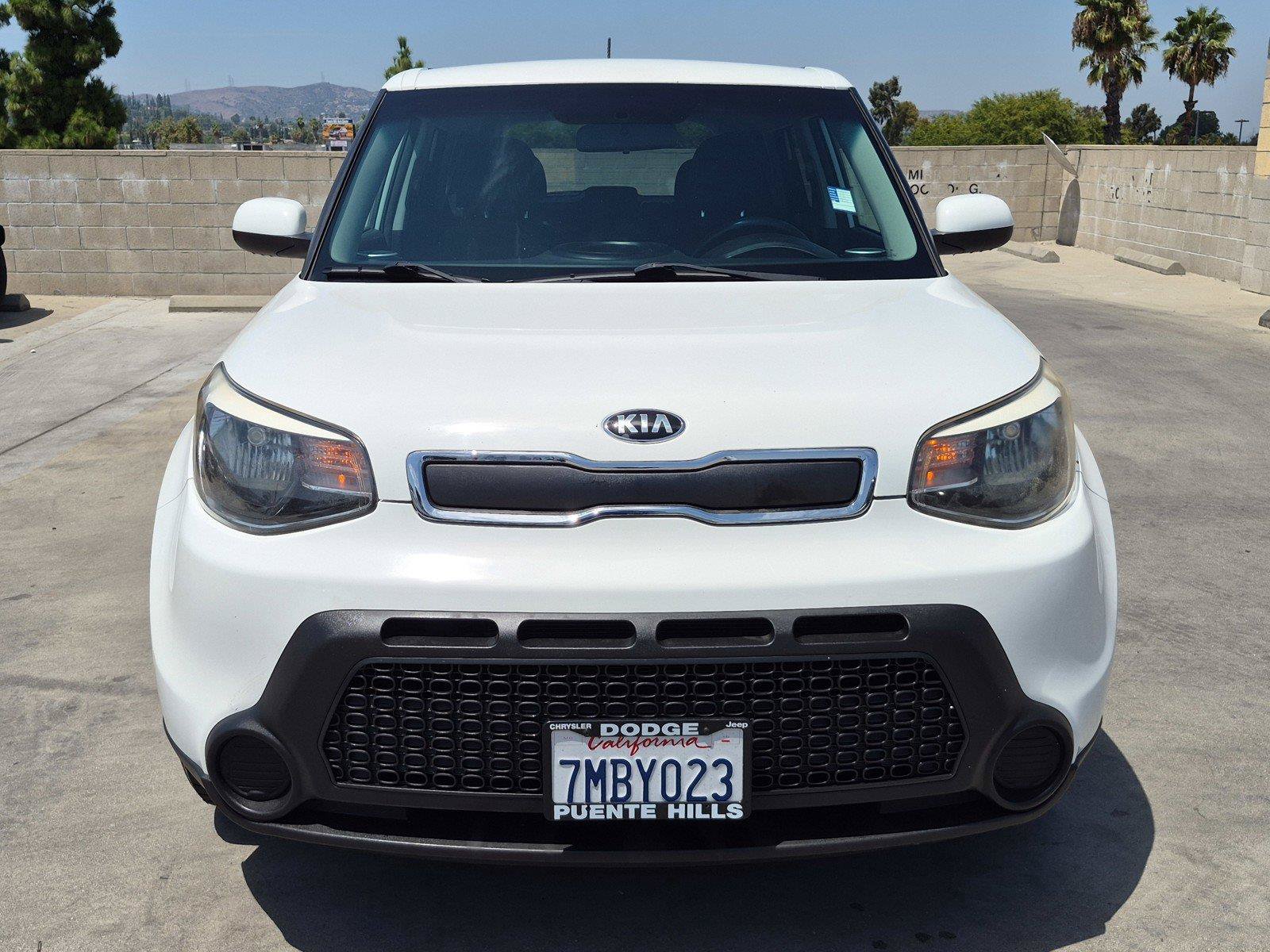 Used 2015 Kia Soul FWD image 2
