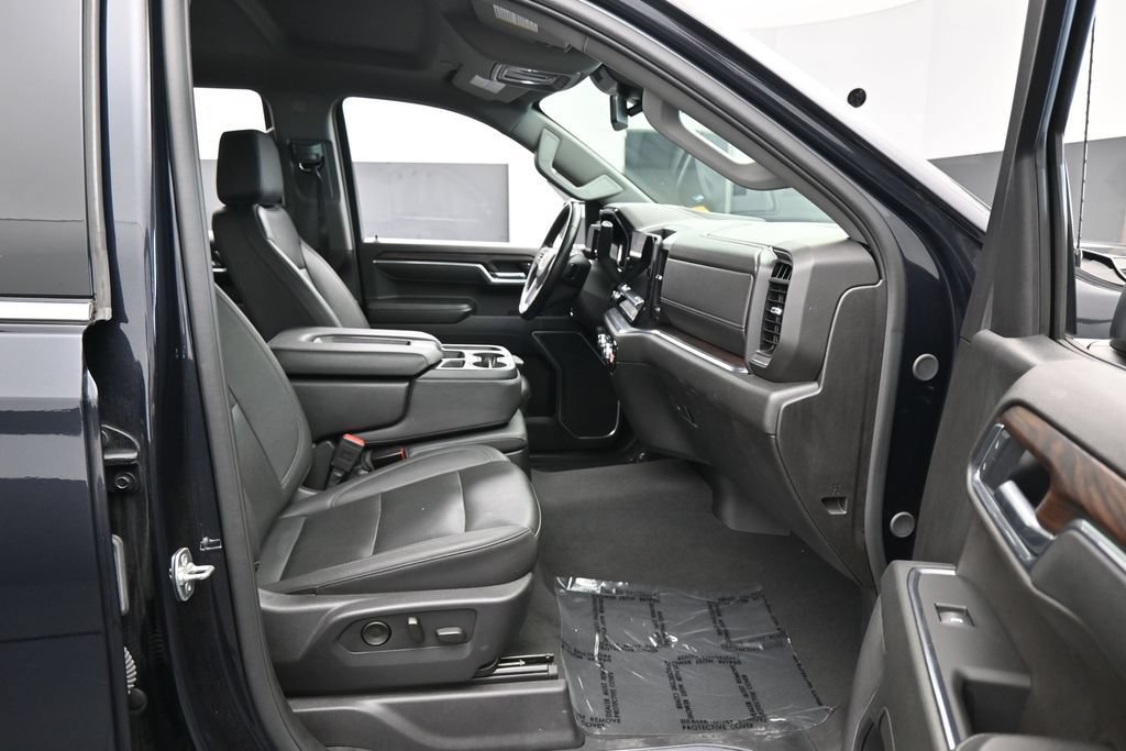 Used 2025 GMC Sierra 1500 SLT RWD image 45