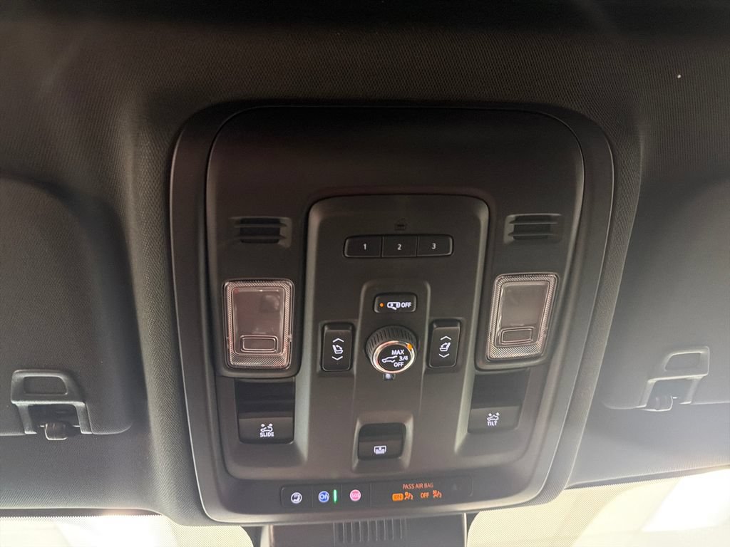 Used 2023 Chevrolet Tahoe RST w/ Luxury Package RWD image 16