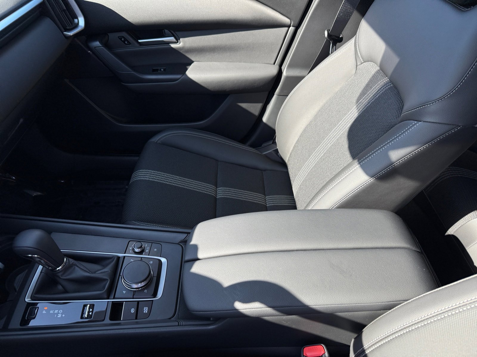 Certified 2025 MAZDA CX-50 AWD 2.5 S w/ Weather Package image 14