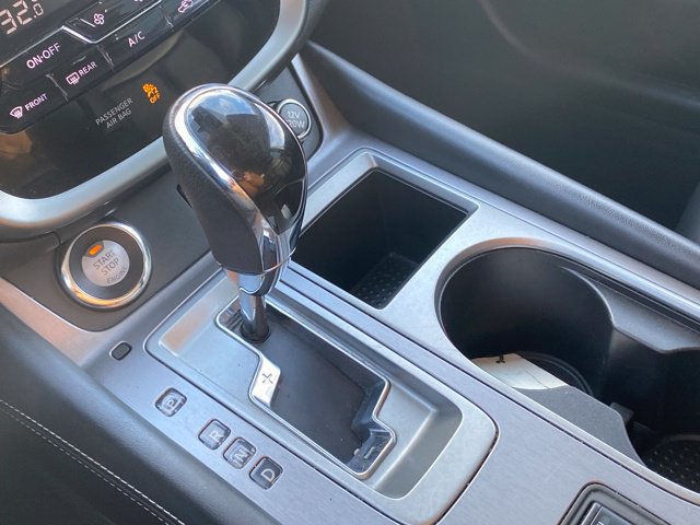 Used 2024 Nissan Murano SV AWD/4WD image 13