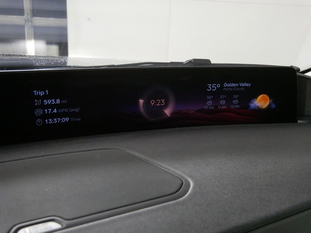 Used 2025 Lincoln Navigator Reserve image 36