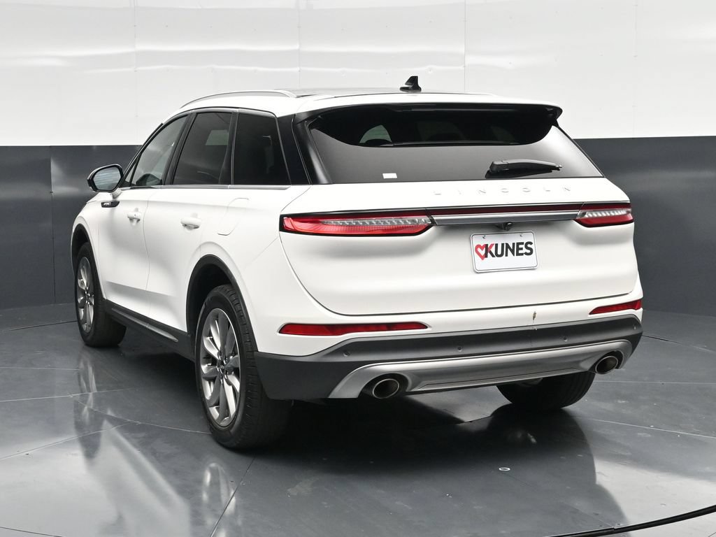Used 2022 Lincoln Corsair AWD w/ Premium Package image 11