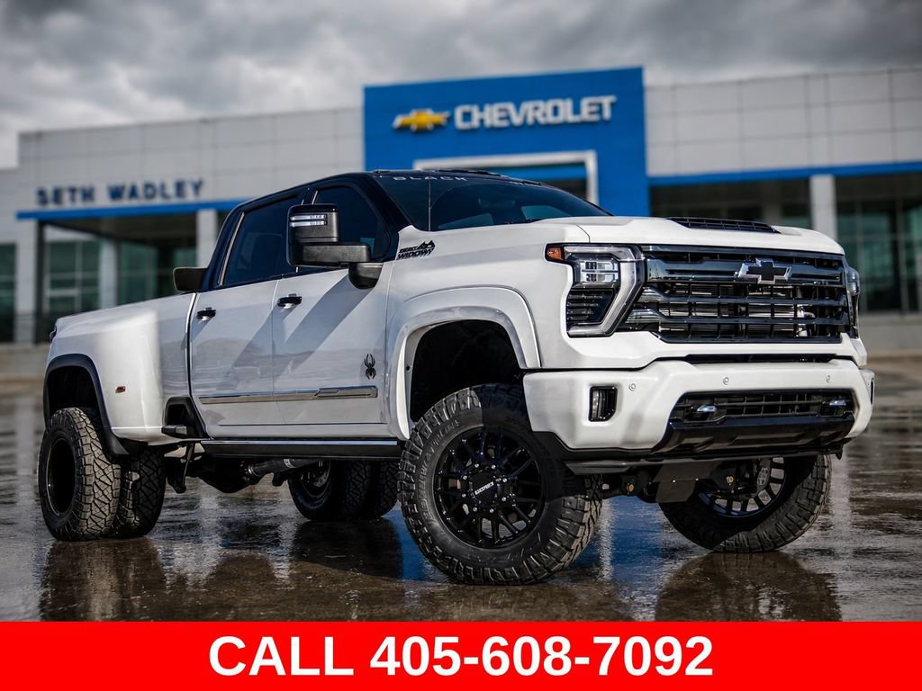 Used 2025 Chevrolet Silverado 3500 High Country w/ High Country Premium Package AWD/4WD image 1