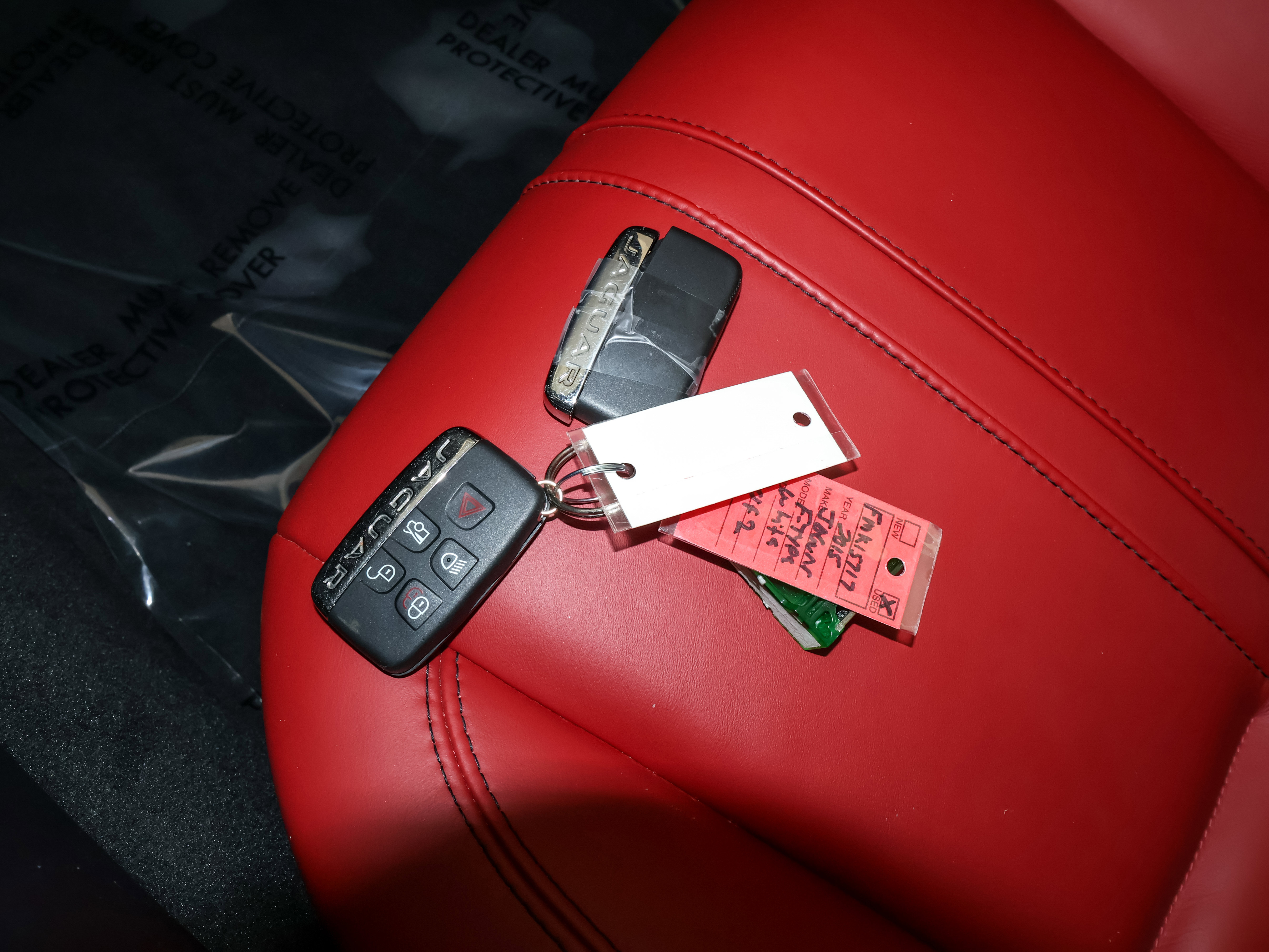 Used 2015 Jaguar F-TYPE S RWD image 31