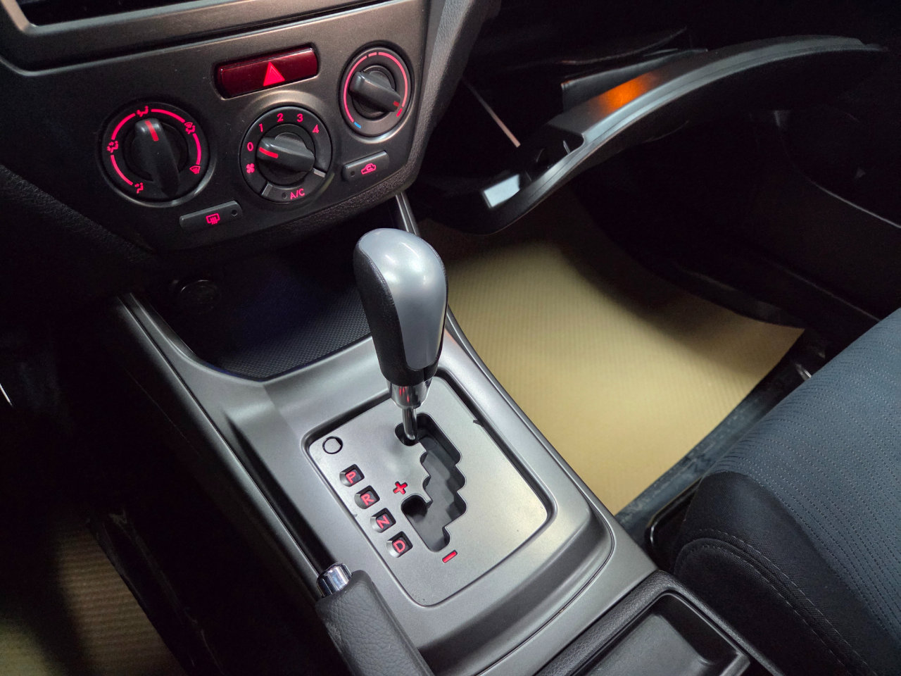 Used 2011 Subaru Impreza Outback Sport image 26