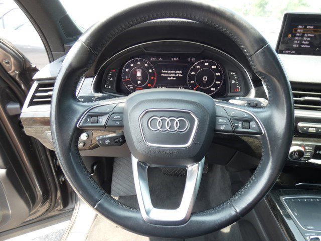 Used 2018 Audi Q7 3.0T Prestige w/ Prestige Package image 31