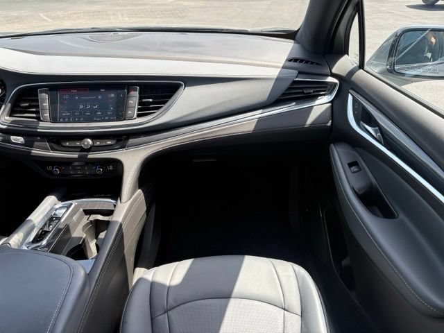 Used 2024 Buick Enclave Essence w/ Experience Buick Package AWD/4WD image 23