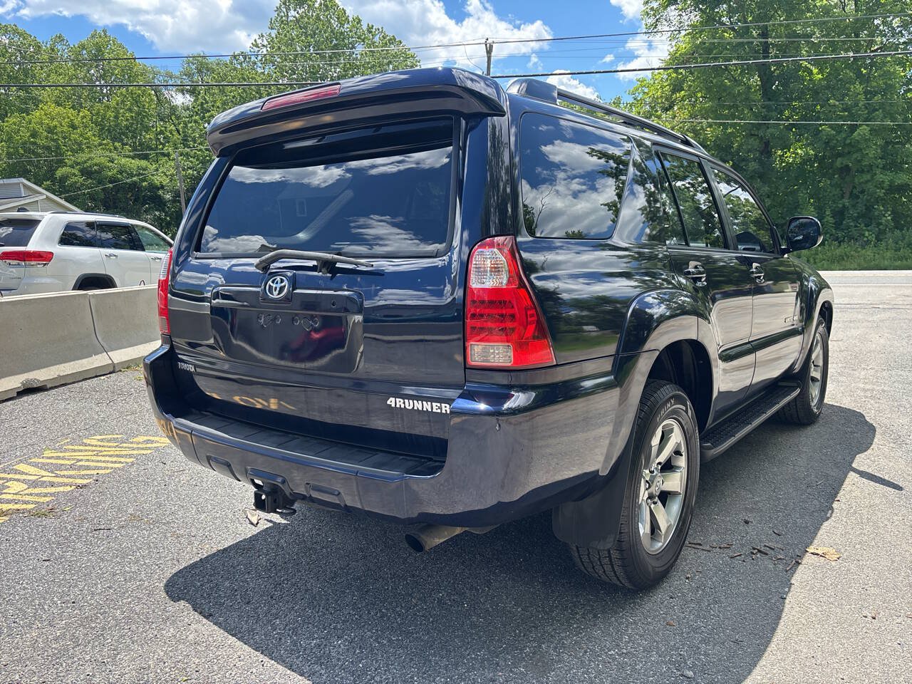 Used 2006 Toyota 4Runner Limited AWD/4WD image 12