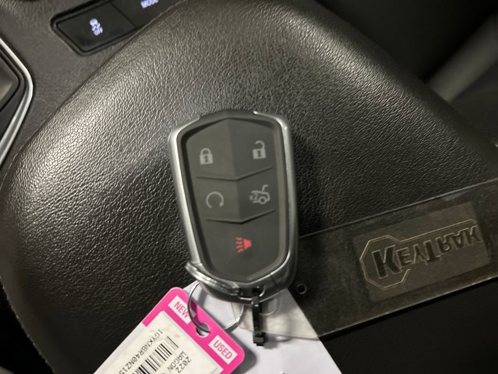 Used 2022 Cadillac XT5 Luxury w/ LPO, ONYX Package image 22