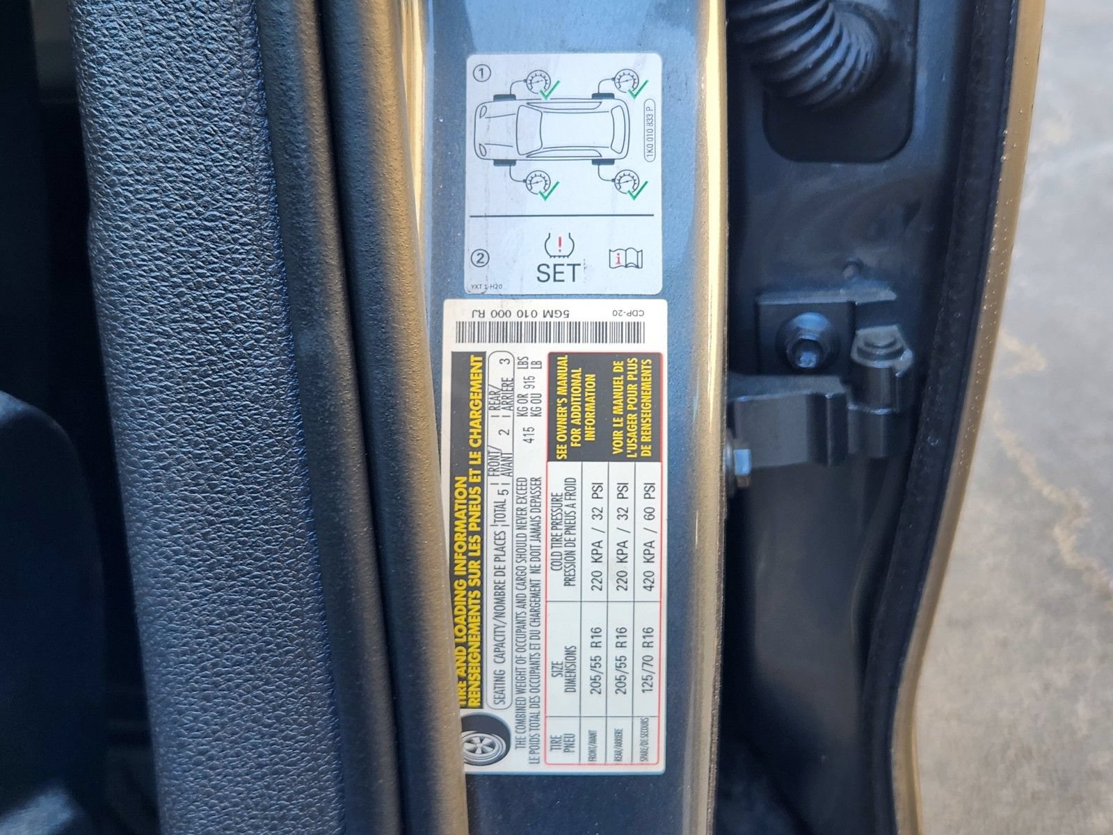 Used 2021 Volkswagen Golf 4-Door FWD image 9