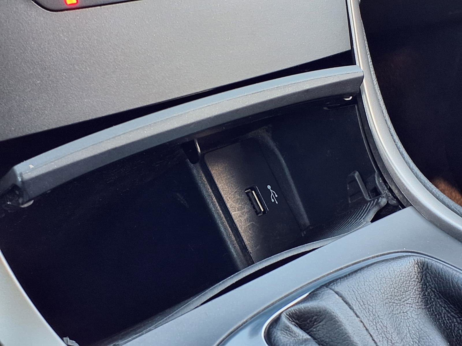 Used 2017 Ford Edge SEL image 15