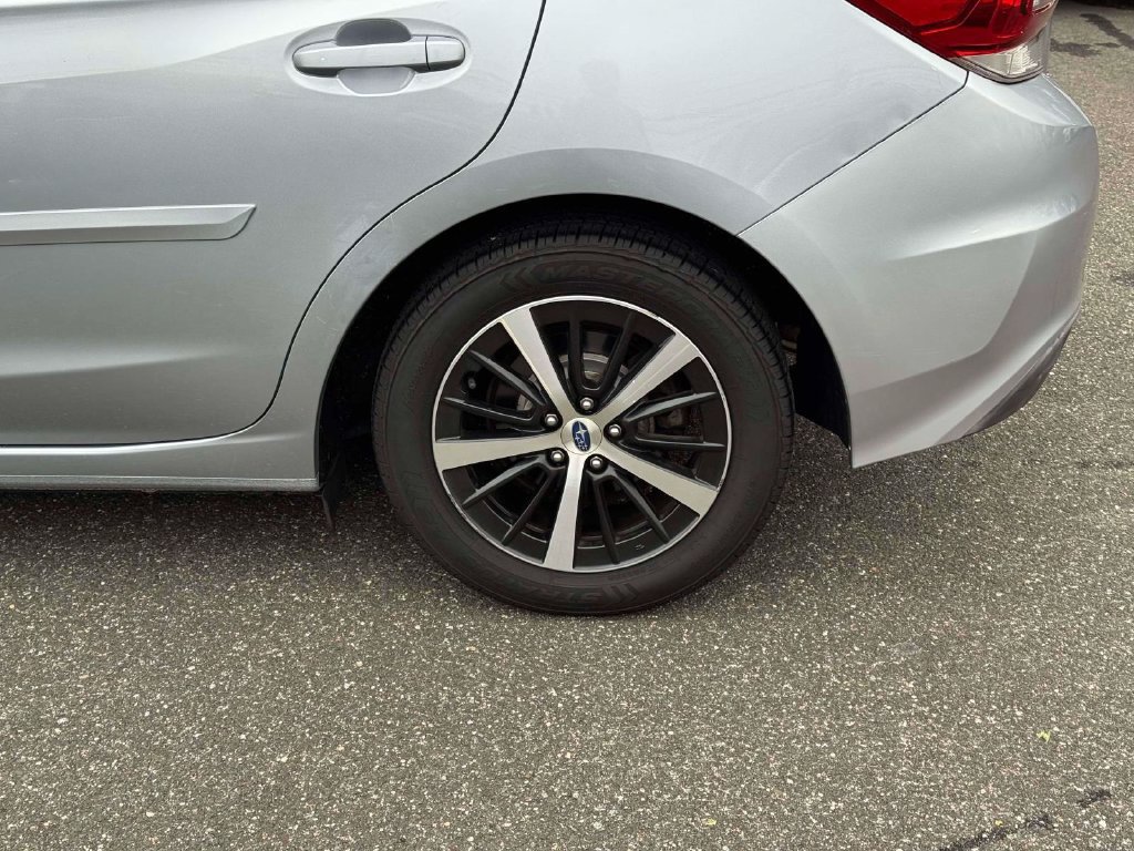 Used 2020 Subaru Impreza 2.0i Premium AWD/4WD image 12