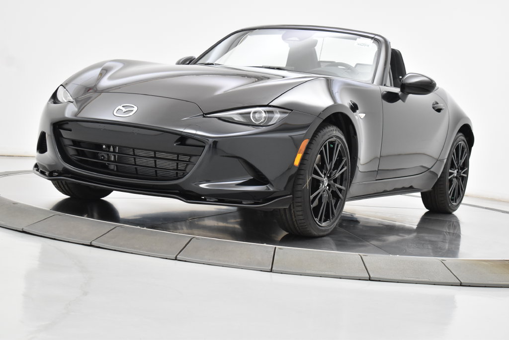 New 2026 MAZDA MX-5 Miata Club w/ Weather Package RWD image 14
