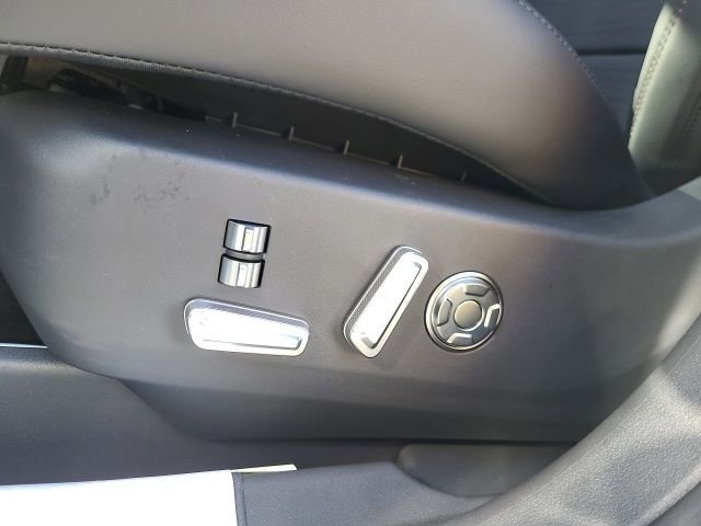 New 2026 Lincoln Nautilus Reserve image 14