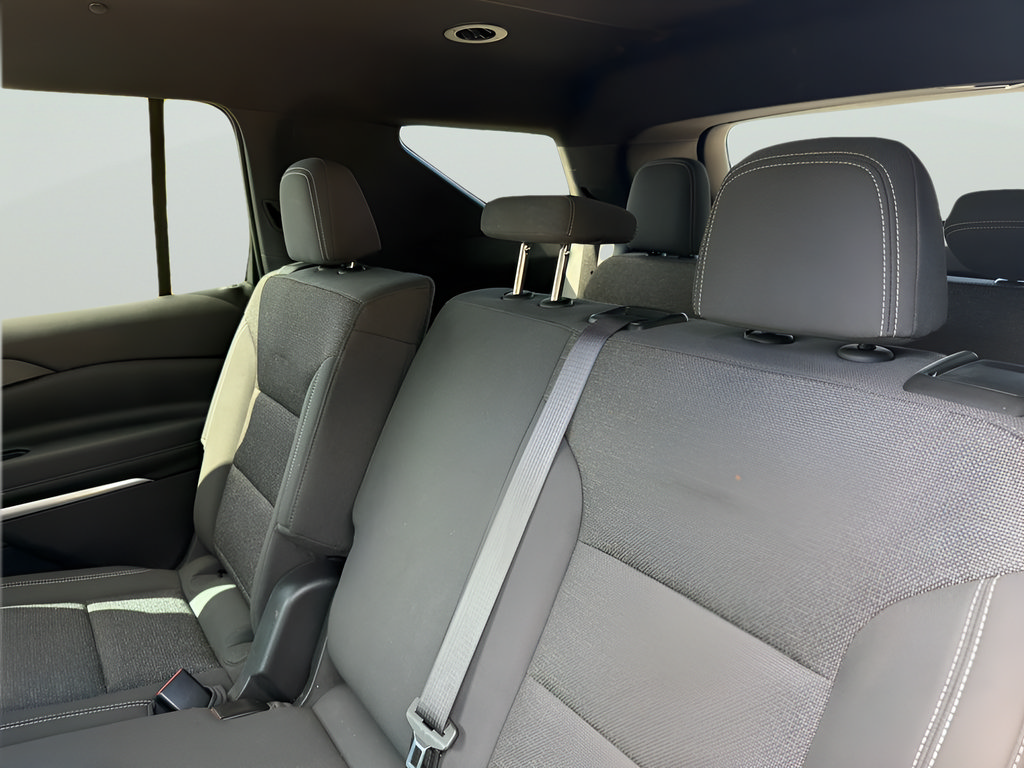 Used 2024 Chevrolet Traverse LS AWD/4WD image 33