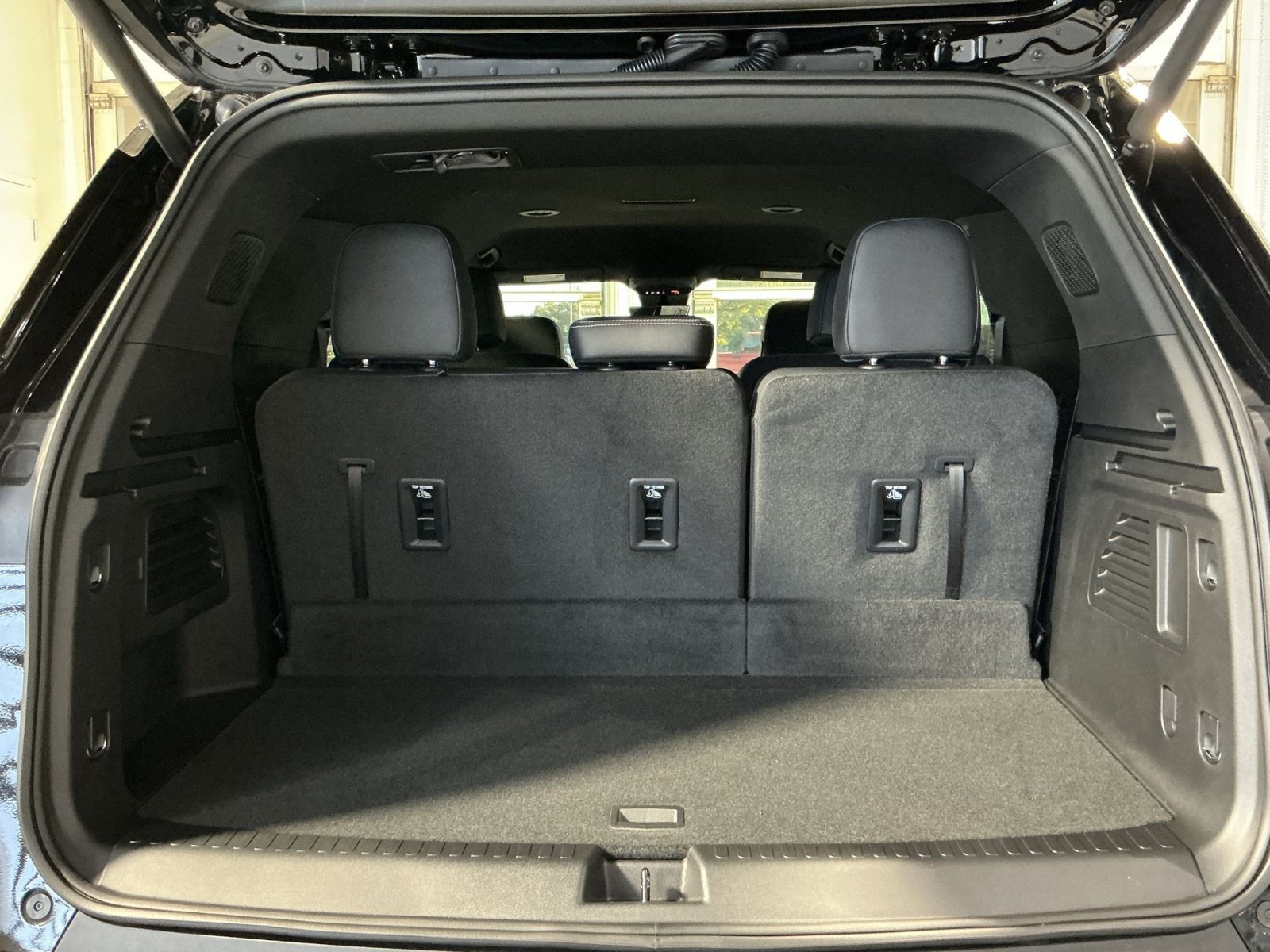 New 2026 Chevrolet Traverse LT w/ Driver Confidence Package FWD image 26