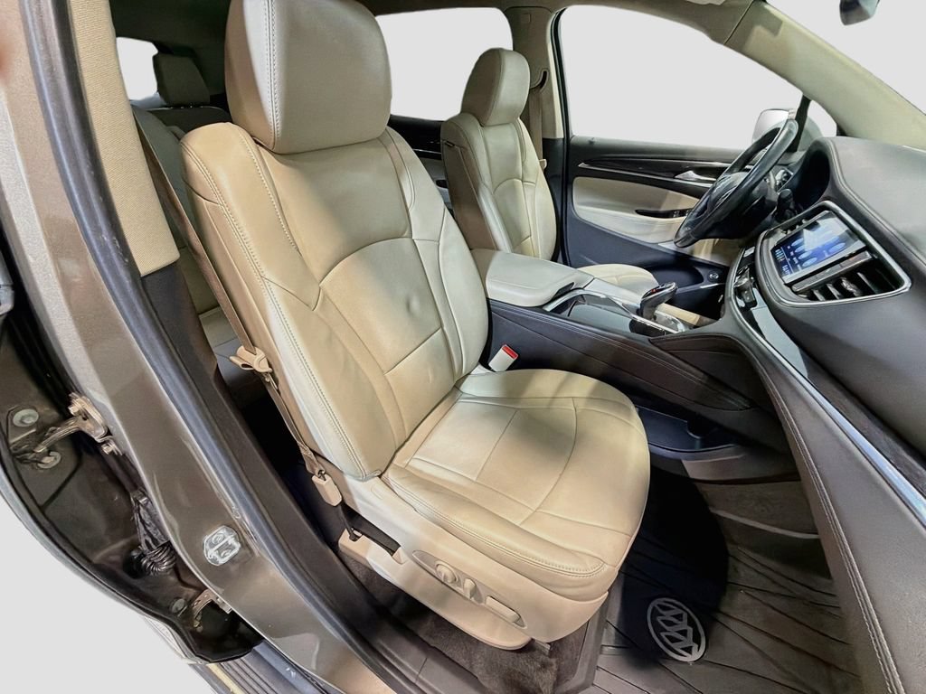 Used 2020 Buick Enclave Essence w/ Sound and Sites Package FWD image 29
