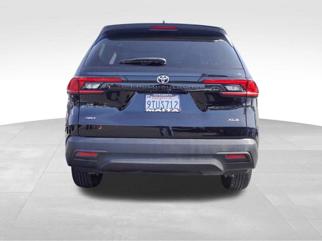 Certified 2025 Toyota Grand Highlander AWD image 4