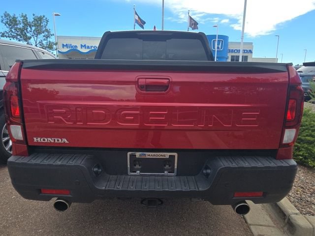Used 2025 Honda Ridgeline Black Edition image 8