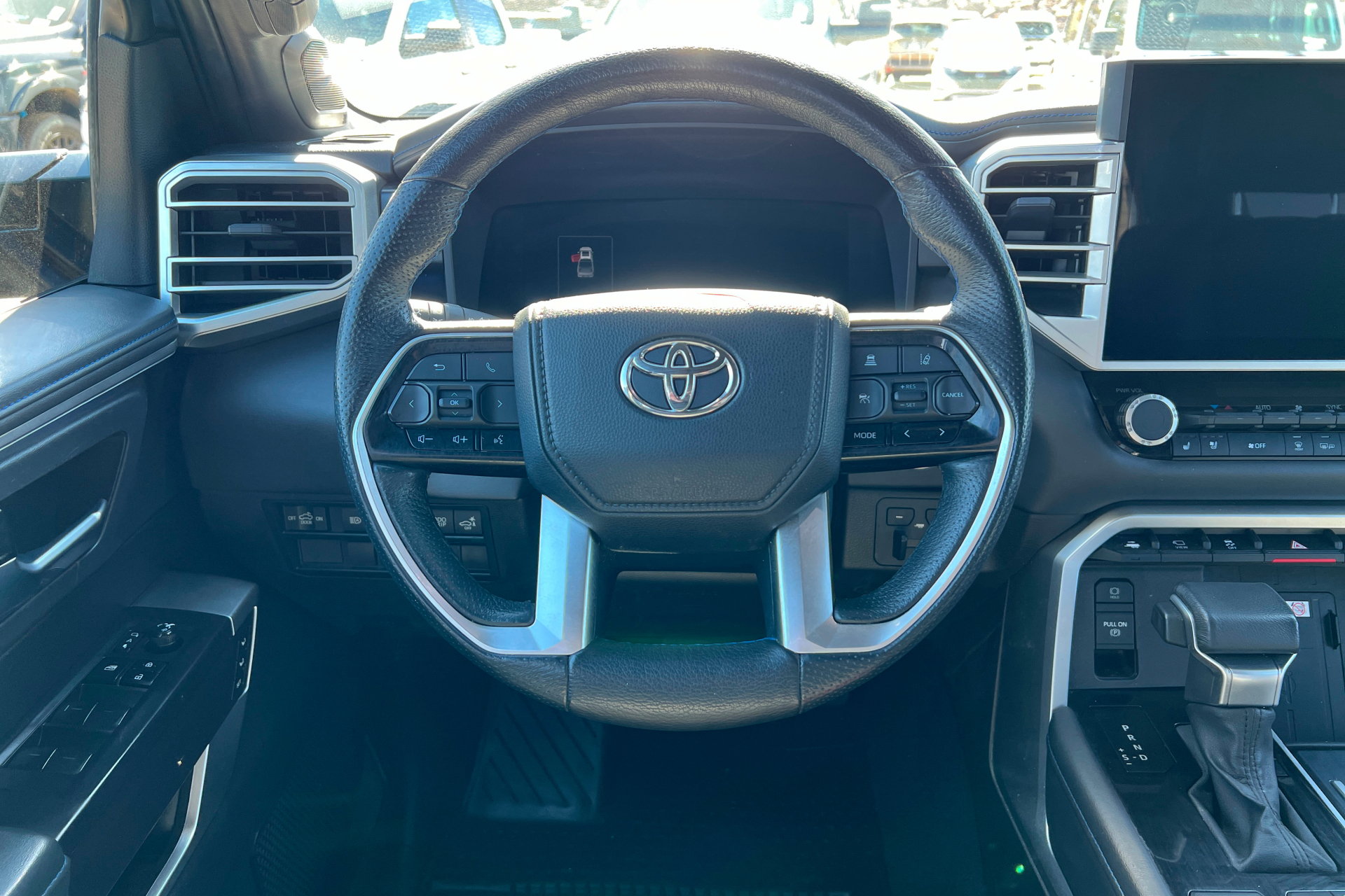 Used 2023 Toyota Tundra Platinum AWD/4WD image 13
