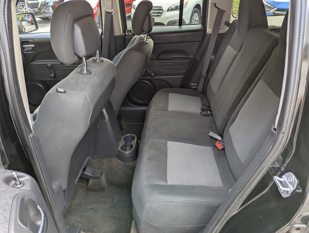 Used 2017 Jeep Patriot Sport image 7