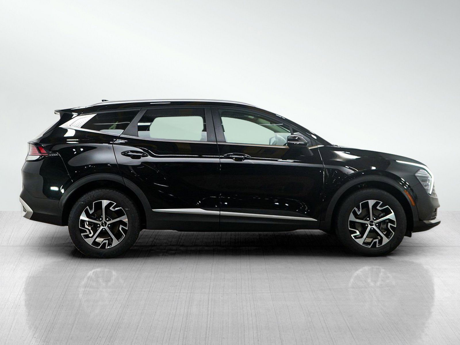 Used 2025 Kia Sportage EX AWD/4WD image 6