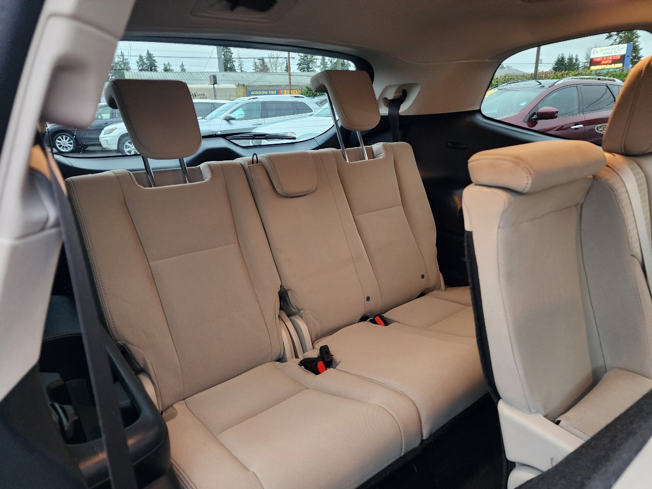 Used 2019 Subaru Ascent Premium image 32