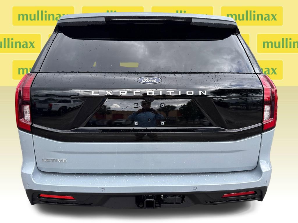 New 2026 Ford Expedition Active RWD image 14