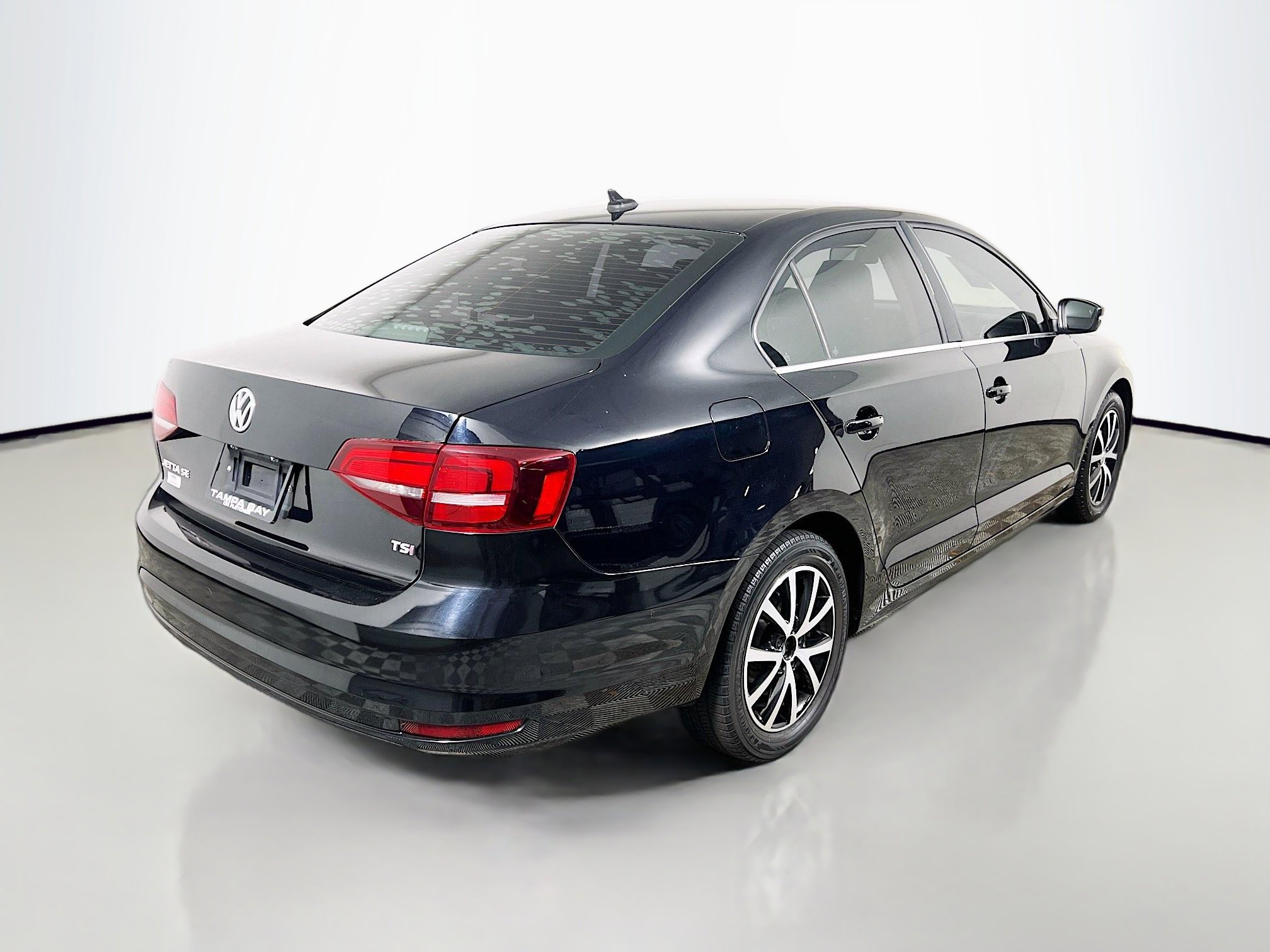 Used 2018 Volkswagen Jetta Wolfsburg Edition FWD image 4