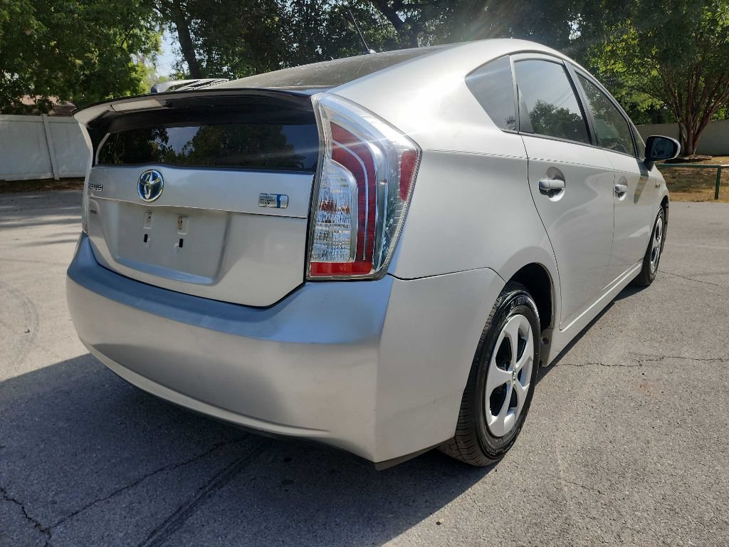 Used 2014 Toyota Prius Two FWD image 9