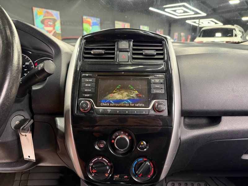 Used 2016 Nissan Versa Note SV FWD image 13