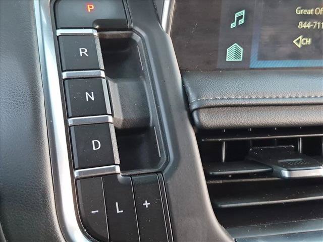 Used 2023 Chevrolet Tahoe Z71 w/ Luxury Package AWD/4WD image 7