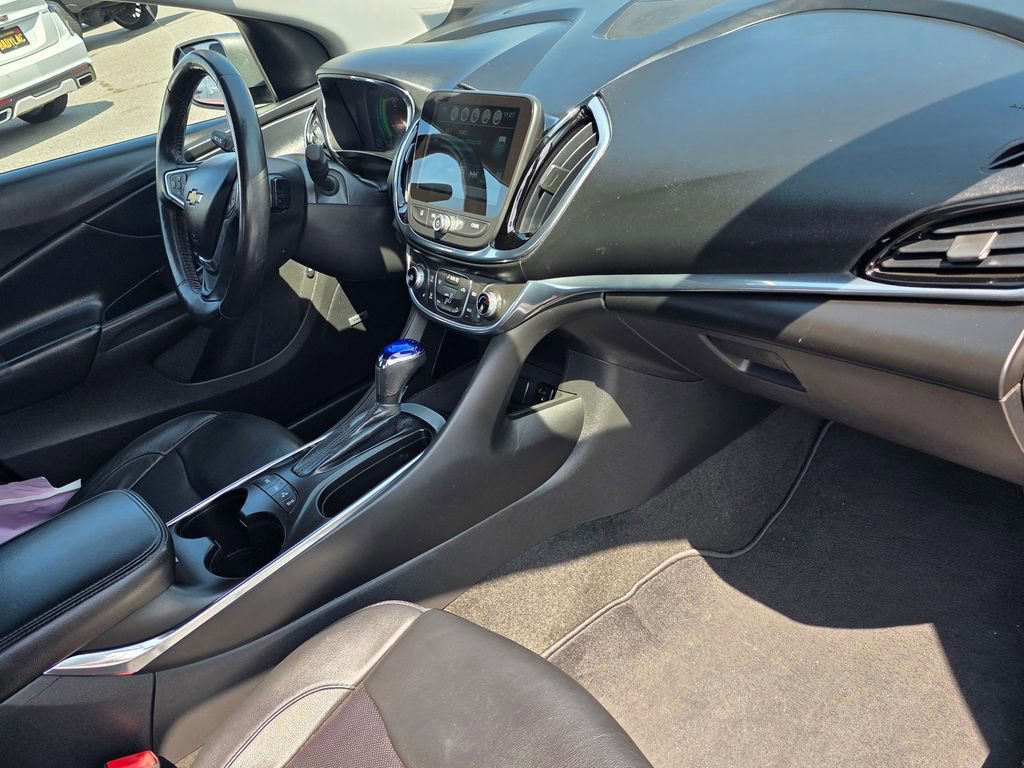 Used 2016 Chevrolet Volt Premier w/ Driver Confidence Package image 24
