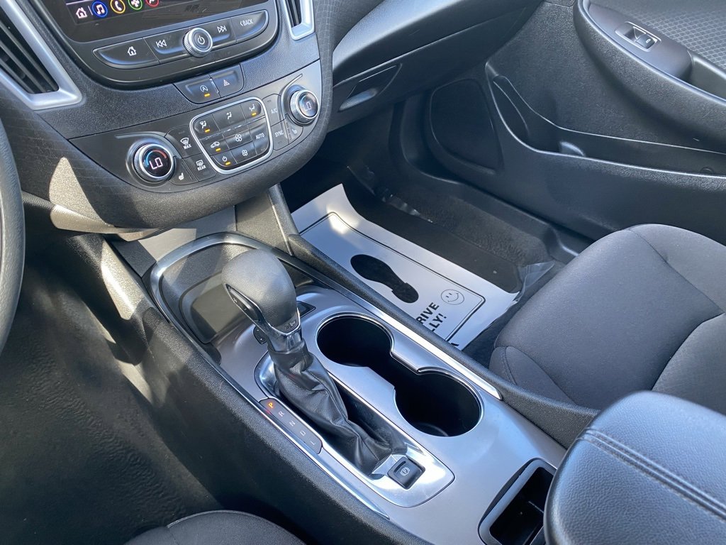 Used 2024 Chevrolet Malibu LT image 23