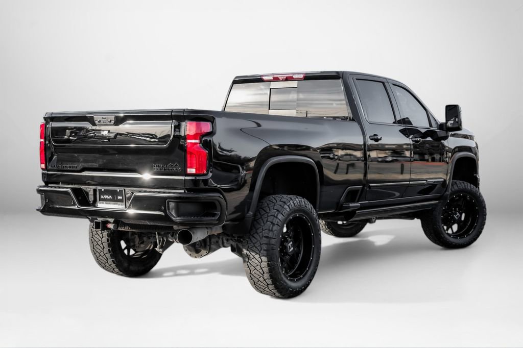 Used 2024 Chevrolet Silverado 2500 High Country w/ High Country Premium Package image 6