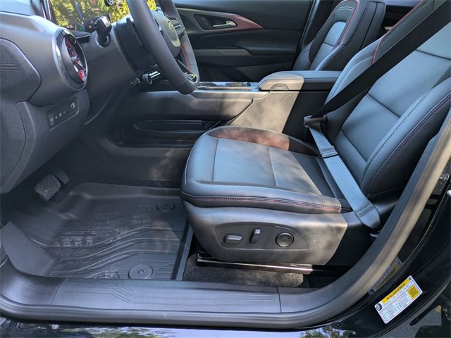 New 2025 Chevrolet Equinox EV RS image 10