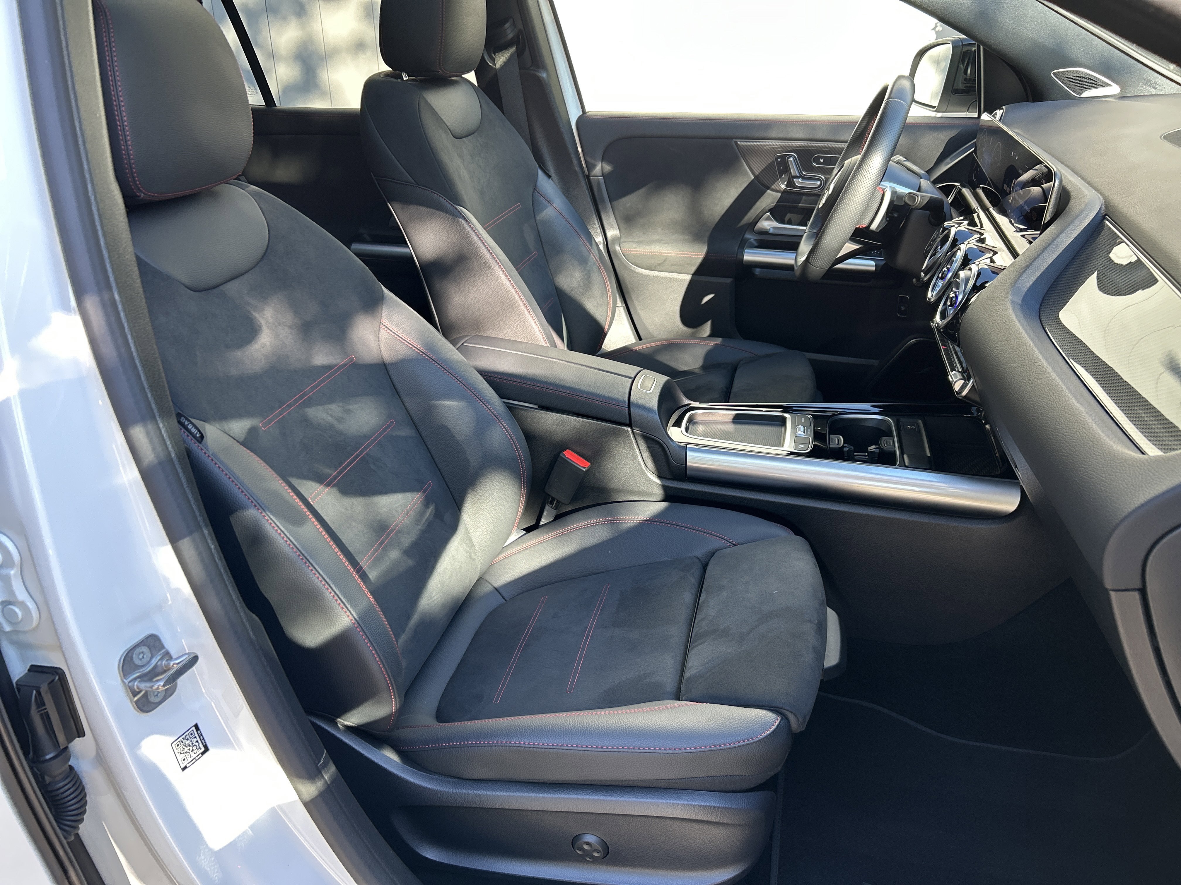 Certified 2025 Mercedes-Benz GLA 250 image 50