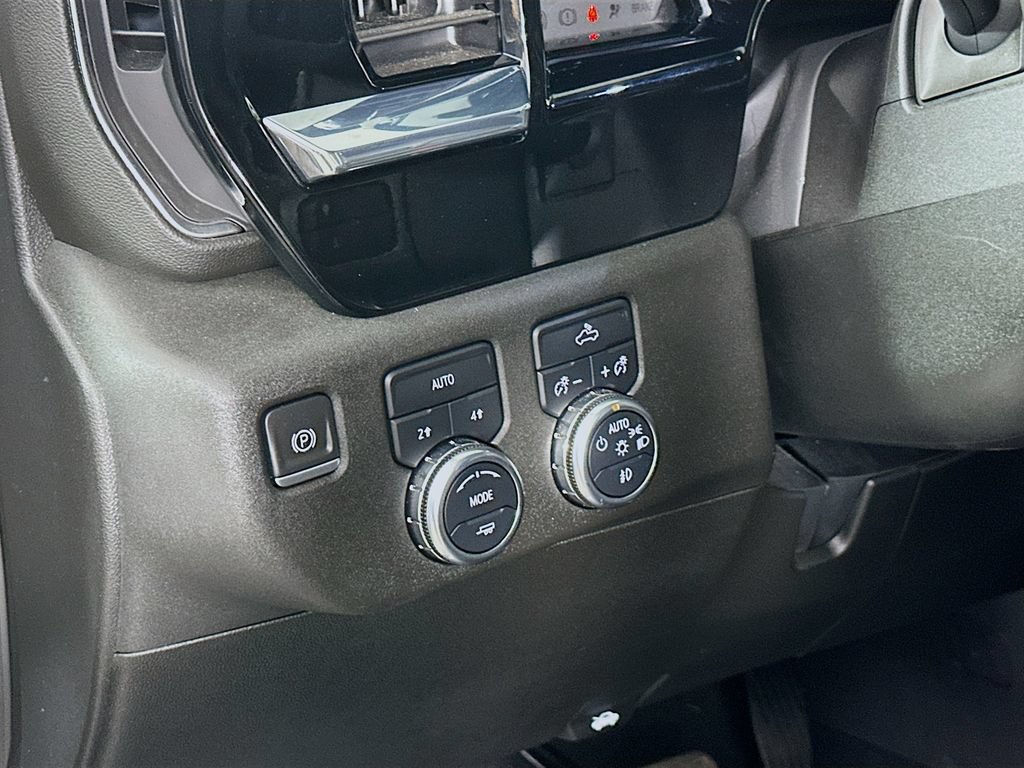Used 2024 GMC Sierra 1500 Elevation AWD/4WD image 16